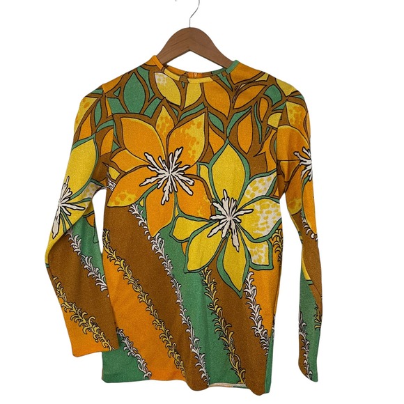 Vintage Tops - Vintage Women's  1960s crewneck long sleeve knit back zip USA made shirt- 36